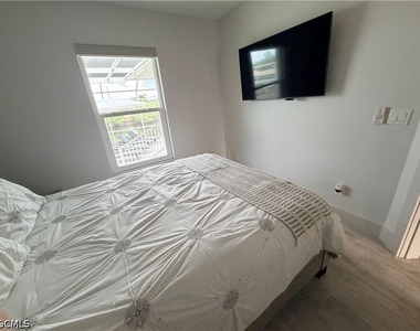 17721 Broadway Avenue - Photo Thumbnail 12