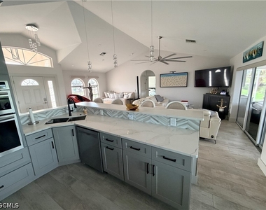 17721 Broadway Avenue - Photo Thumbnail 26