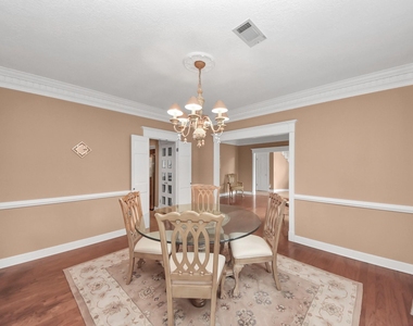 5214 Norborne Lane - Photo Thumbnail 9