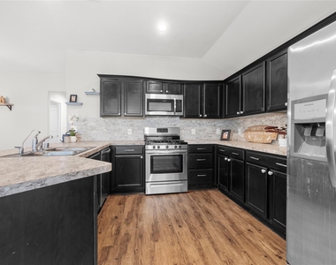 5423 Dovetail Arbor Trace - Photo Thumbnail 6