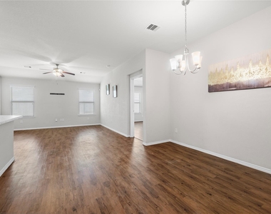 5423 Dovetail Arbor Trace - Photo Thumbnail 4
