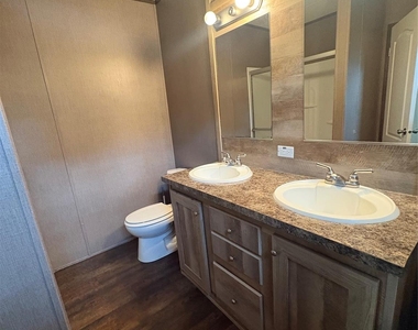 23767 Roberts Road - Photo Thumbnail 7