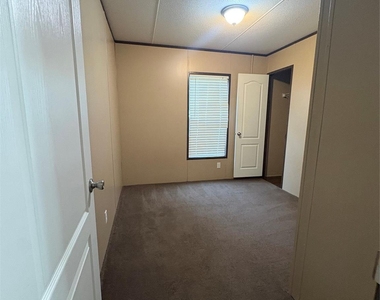 23767 Roberts Road - Photo Thumbnail 6