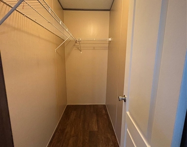 23767 Roberts Road - Photo Thumbnail 10