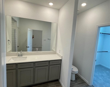 4146 Champlain Way - Photo Thumbnail 13