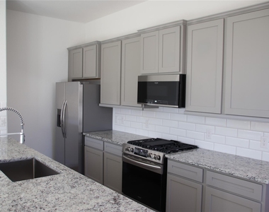 4146 Champlain Way - Photo Thumbnail 6
