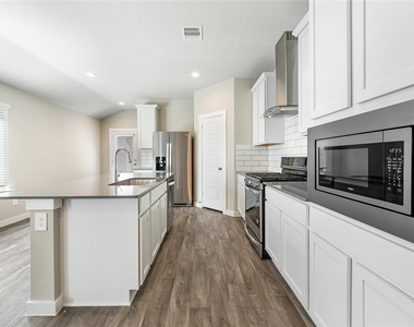 12722 Basinghall Lane - Photo Thumbnail 4
