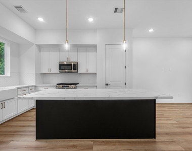 4802 Elysian Street - Photo Thumbnail 6