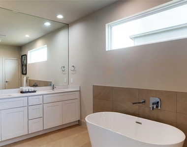 5726 Rucio Lane - Photo Thumbnail 20