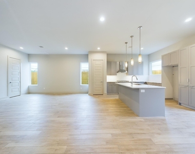 5726 Rucio Lane - Photo Thumbnail 11