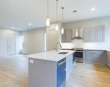 5726 Rucio Lane - Photo Thumbnail 13