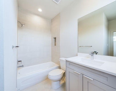 5726 Rucio Lane - Photo Thumbnail 29