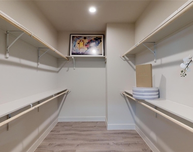 5726 Rucio Lane - Photo Thumbnail 19