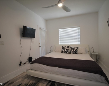 3323 Olympic Drive - Photo Thumbnail 9