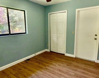 111 Wellington Avenue - Photo Thumbnail 15