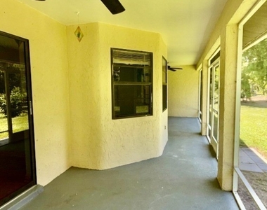 111 Wellington Avenue - Photo Thumbnail 23
