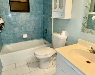 111 Wellington Avenue - Photo Thumbnail 11