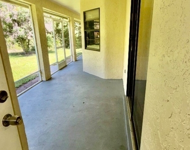 111 Wellington Avenue - Photo Thumbnail 25