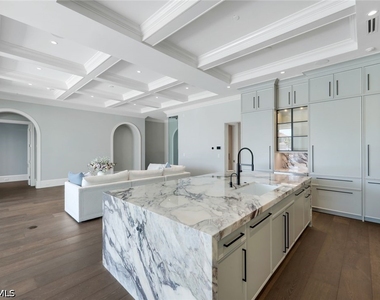 1690 Chesapeake Avenue - Photo Thumbnail 5