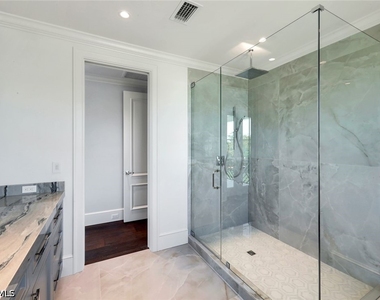 1690 Chesapeake Avenue - Photo Thumbnail 21