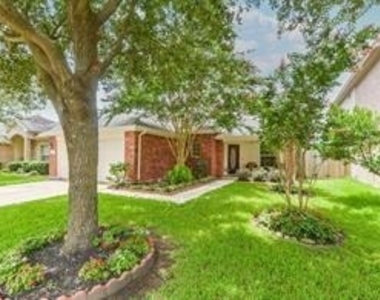 2823 Lakecrest Forest Drive - Photo Thumbnail 1