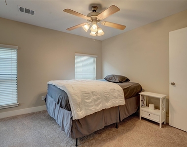 5911 Petty Street - Photo Thumbnail 37