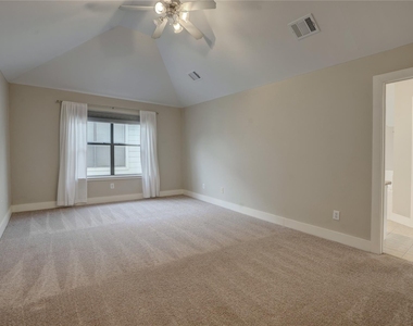 5911 Petty Street - Photo Thumbnail 8