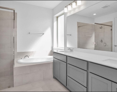 211 Sierra Stream Lane - Photo Thumbnail 7