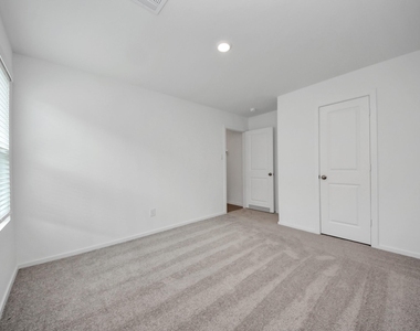 1219 Charlotte Way - Photo Thumbnail 18