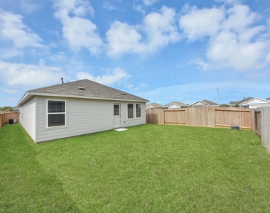 1219 Charlotte Way - Photo Thumbnail 24