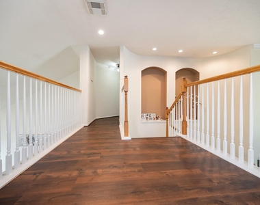 1823 Blue Water Bay Drive - Photo Thumbnail 28