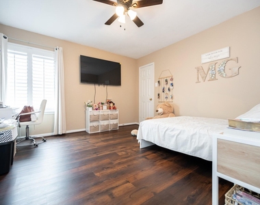 1823 Blue Water Bay Drive - Photo Thumbnail 32