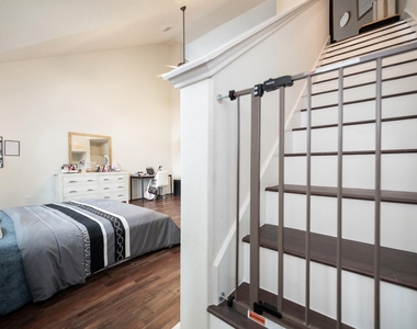 1823 Blue Water Bay Drive - Photo Thumbnail 20