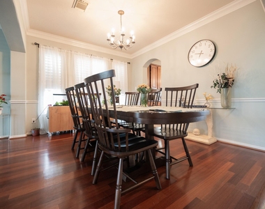 1823 Blue Water Bay Drive - Photo Thumbnail 8