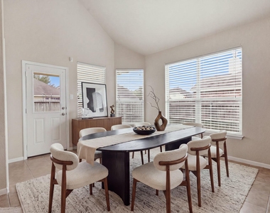 506 Carson Ridge Drive - Photo Thumbnail 7