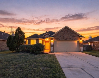 506 Carson Ridge Drive - Photo Thumbnail 1