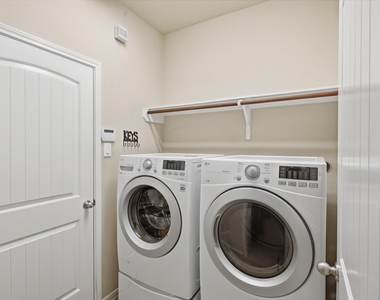 506 Carson Ridge Drive - Photo Thumbnail 19