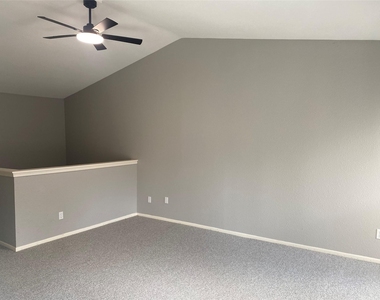 6633 W Airport Boulevard - Photo Thumbnail 10