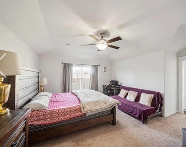 15419 Royce Holly Drive - Photo Thumbnail 12