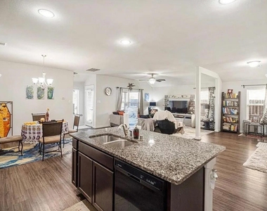 15419 Royce Holly Drive - Photo Thumbnail 4