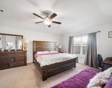 15419 Royce Holly Drive - Photo Thumbnail 13