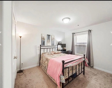 15419 Royce Holly Drive - Photo Thumbnail 16