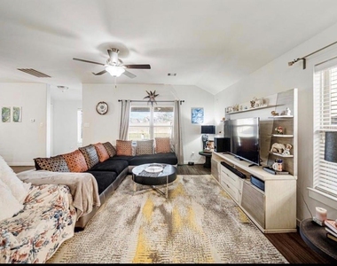 15419 Royce Holly Drive - Photo Thumbnail 11