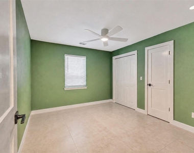 403 Crossbow Drive - Photo Thumbnail 26