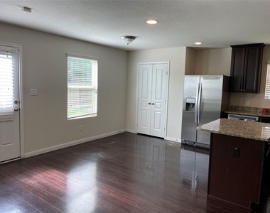 2522 Bedrock Lane - Photo Thumbnail 5
