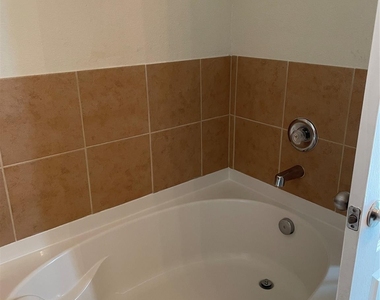 2522 Bedrock Lane - Photo Thumbnail 12