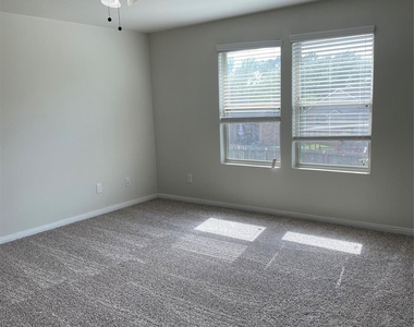 2522 Bedrock Lane - Photo Thumbnail 9