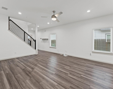 3008 Maughan Heights Trail - Photo Thumbnail 8