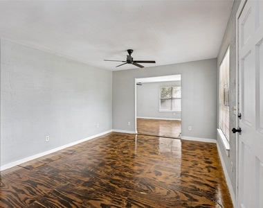 11806 E Jane Lane - Photo Thumbnail 3