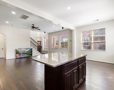 122 Cheswood Manor Drive - Photo Thumbnail 12
